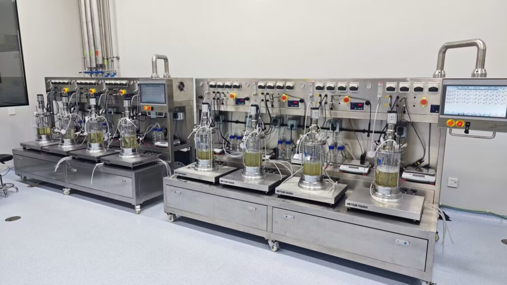 Quadruple glass bioreactor(off-site sterilization)